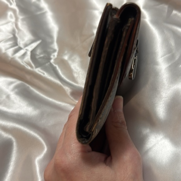 Dior Chic Heart Charm Wallet - Picture 5 of 6